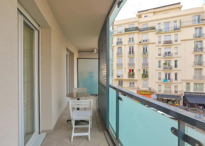 Appartement Charming In Nice